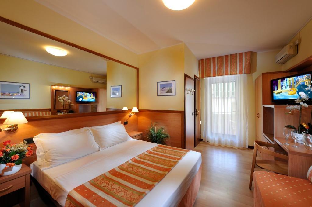 Camera Matrimoniale con Letto Supplementare